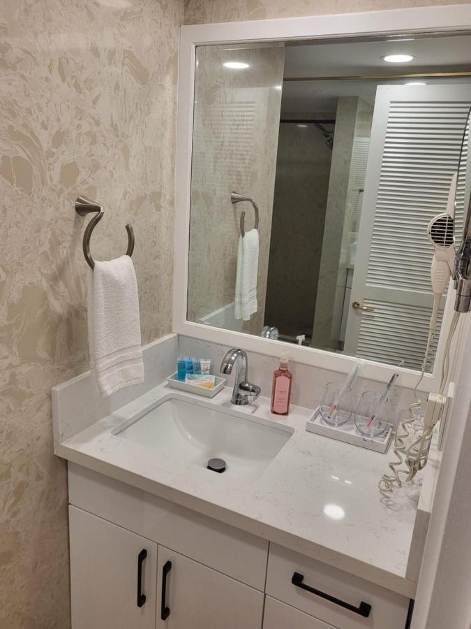 21St Floor Renovated Studio With 2 Queen Beds Honolulu Exterior photo